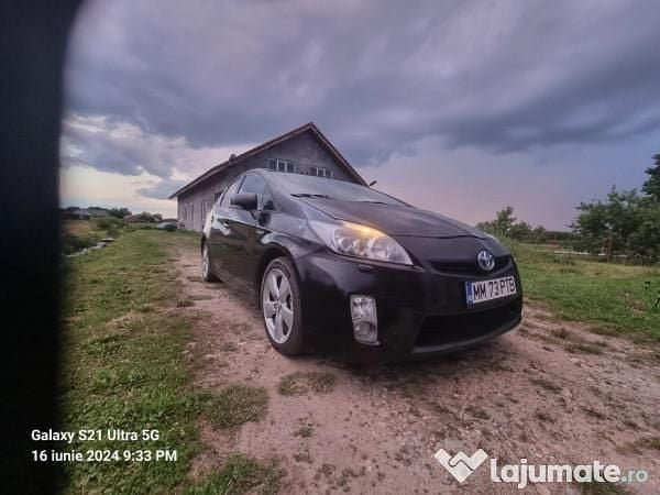 Utilizat 2011 Toyota Prius Hatchback | 5.999 EUR - Imagine 1/4