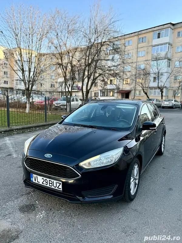 Second-hand Ford Focus 100 CP (73 kW) 2015 Negru Hatchback