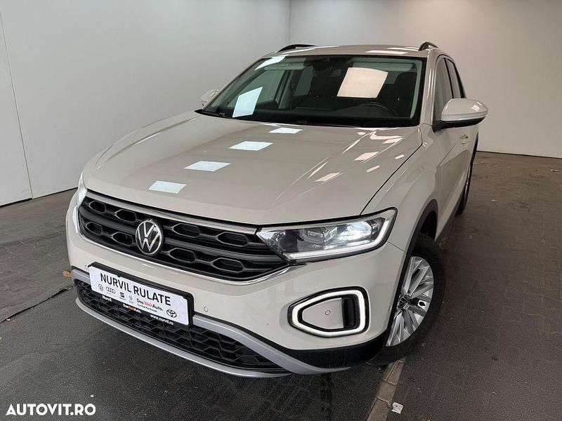 Gri Utilizat 2022 VW T-Roc Life SUV | 18.453 EUR - Imagine 1/4