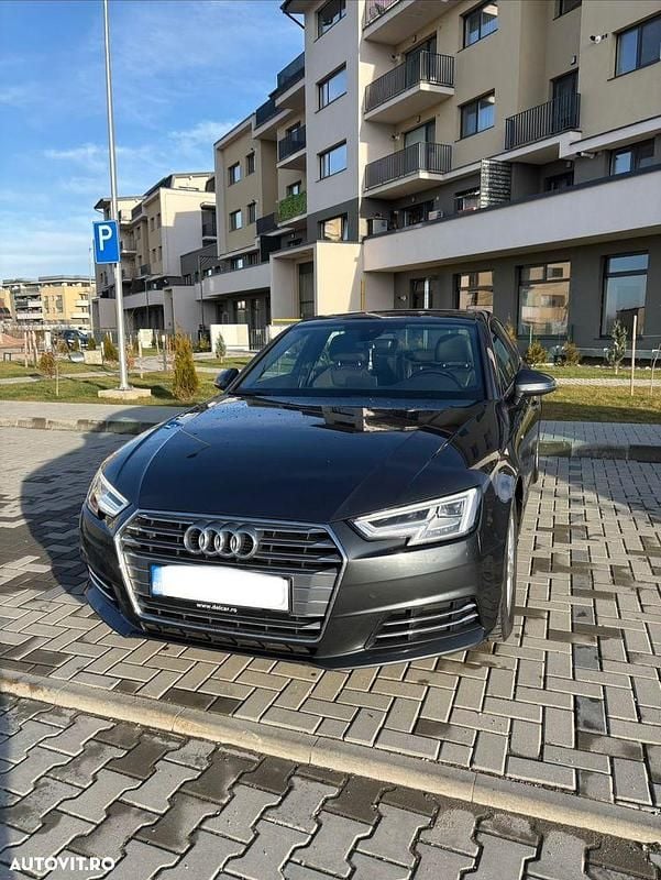 Second-hand Audi A4 Sport 150 CP (110 kW) 2017 Culoaregri Berlinǎ