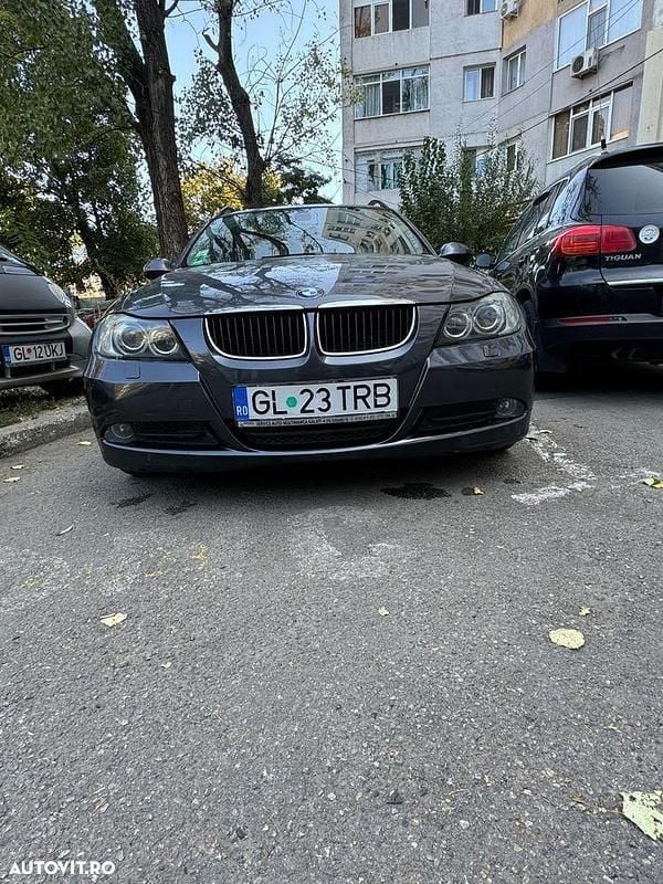Gri Utilizat 2008 BMW 320 Break | 4.150 EUR (Preț OK) - Imagine 1/4
