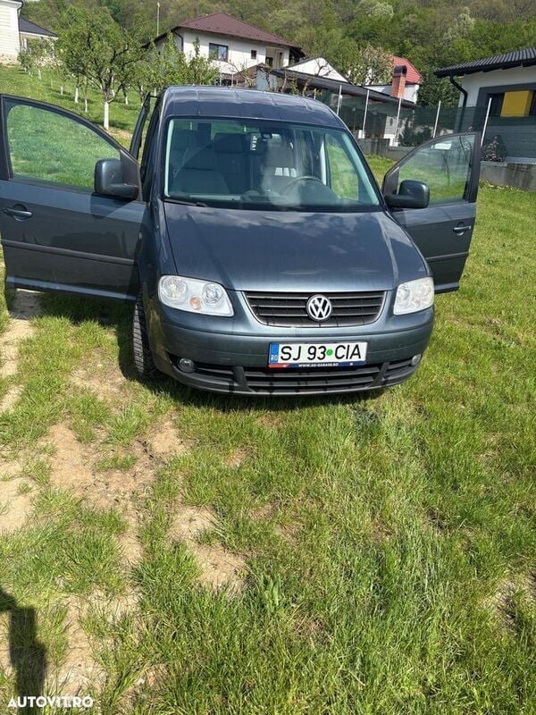 Gri Utilizat 2010 VW Caddy Monovolum | 5.400 EUR (Preț OK) - Imagine 1/4