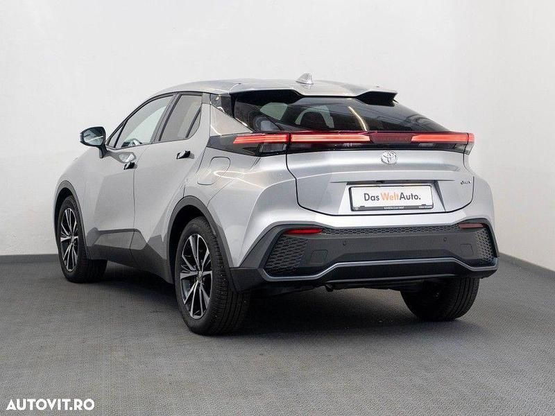 Second-hand Toyota C-HR 98 CP (72 kW) 2023 Culoareargint SUV