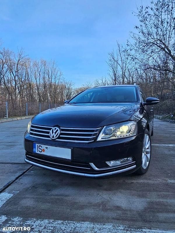 Second-hand VW Passat Highline 177 CP (130 kW) 2012 Culoarenegru Break