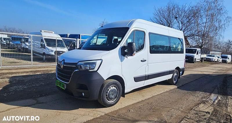 Second-hand Renault Master 130 CP (95 kW) 2021 Culoarealb Monovolum