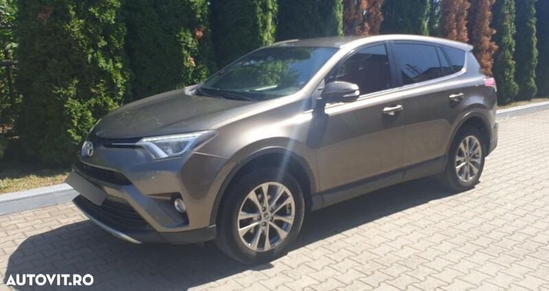Maro Utilizat 2015 Toyota RAV4 SUV | 11.400 EUR (Preț OK) - Imagine 1/4