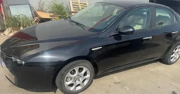 Second-hand Alfa Romeo 159 150 CP (110 kW) 2010 Negru Berlinǎ