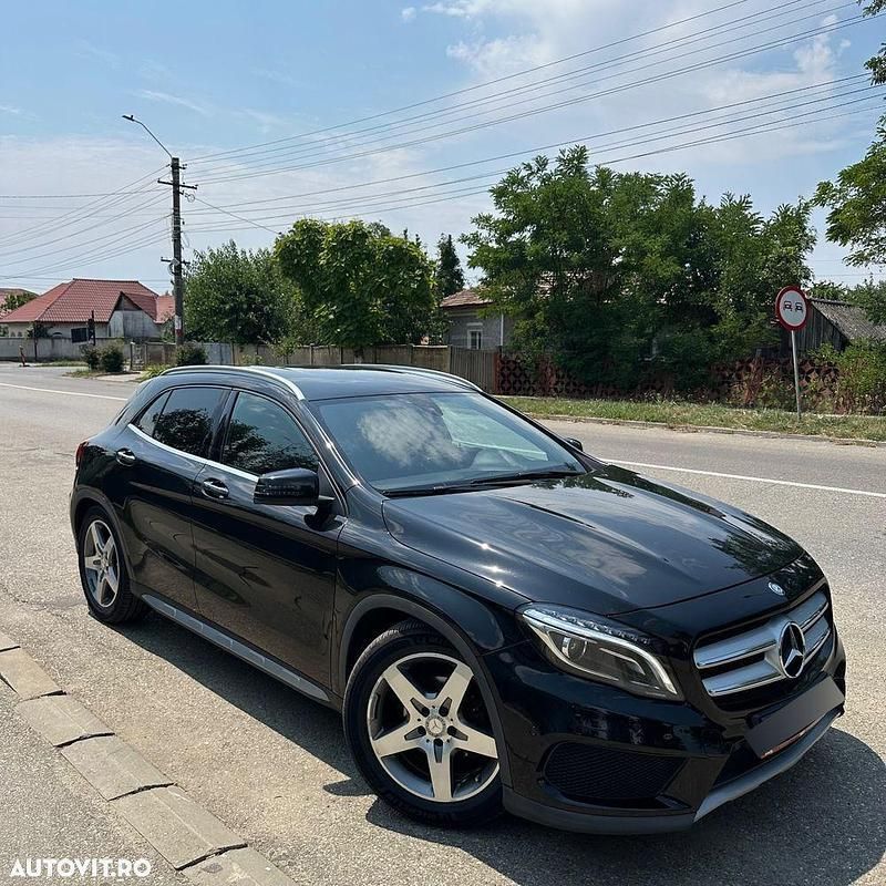 Negru Utilizat 2016 Mercedes GLA200 SUV | 16.900 EUR (Preț OK) - Imagine 1/4