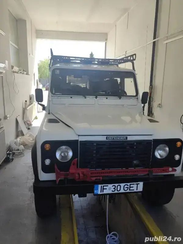 Utilizat 2006 Land Rover Defender SUV | 29.000 EUR (Preț OK) - Imagine 1/4