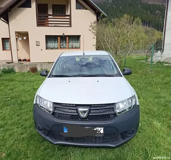 Utilizat 2015 Dacia Sandero Hatchback | 4.800 EUR (Preț OK) - Imagine 1/4