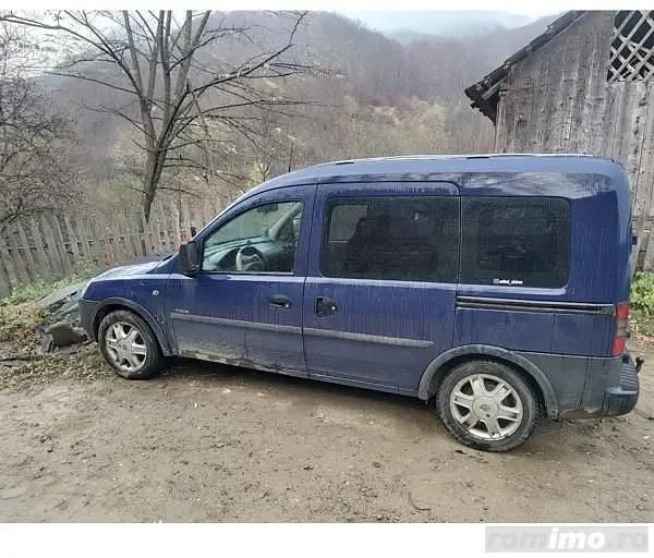 Utilizat 2005 Opel Combo Break | 2.400 EUR - Imagine 1/4