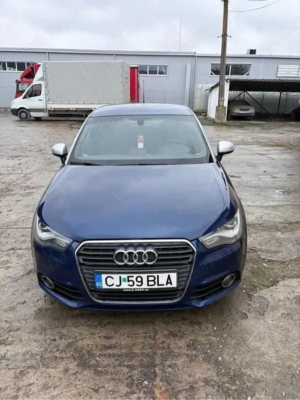 Second-hand Audi A1 Ambition 105 CP (77 kW) 2011 Culoarealbastru Hatchback