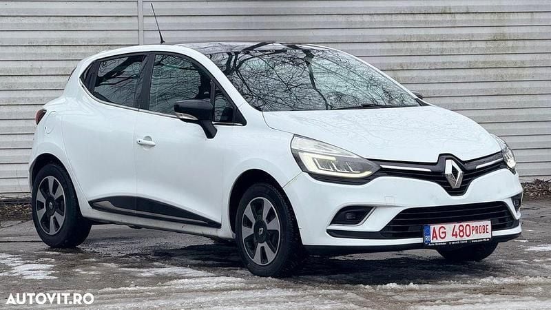 Second-hand Renault Clio IV Luxe 90 CP (66 kW) 2017 Culoarealb