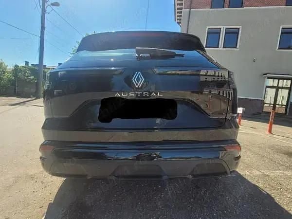 Second-hand Renault Austral 140 CP (102 kW) 2023 Negru SUV