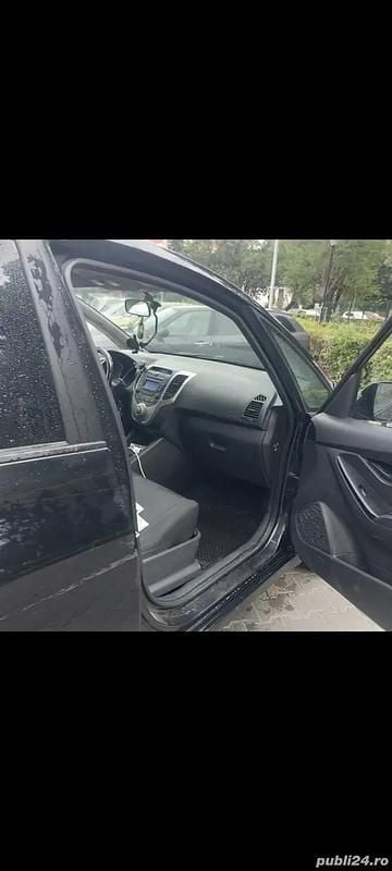 Utilizat 2013 Hyundai ix20 Hatchback | 4.000 EUR - Imagine 1/3