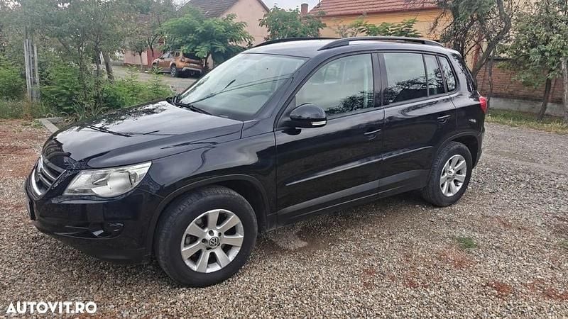 Culoarenegru Utilizat 2009 VW Tiguan SUV | 4.000 EUR (Super Preț) - Imagine 1/4