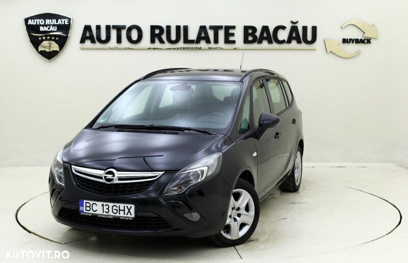 Negru Utilizat 2012 Opel Zafira Monovolum | 4.990 EUR (Preț OK) - Imagine 1/4
