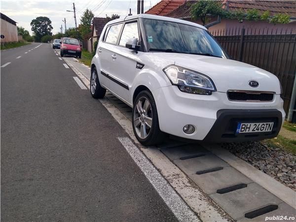 Utilizat 2011 Kia Soul SUV | 5.000 EUR - Imagine 1/4