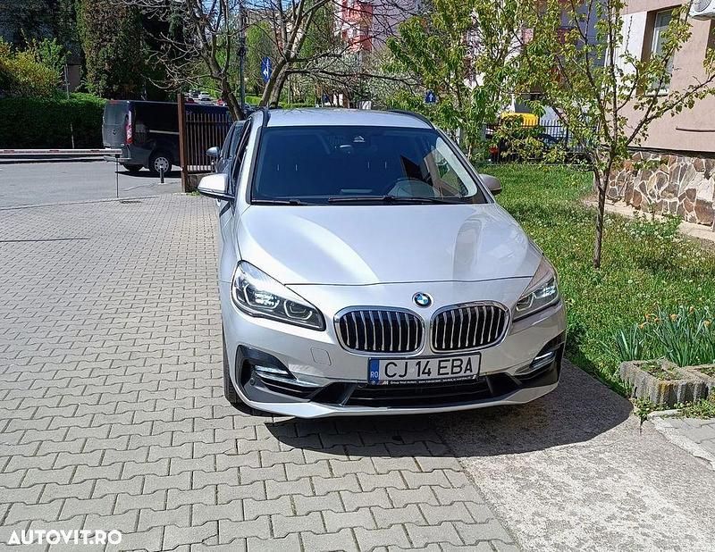 Gri Utilizat 2019 BMW 220 Luxury Line Hatchback | 16.100 EUR - Imagine 1/4