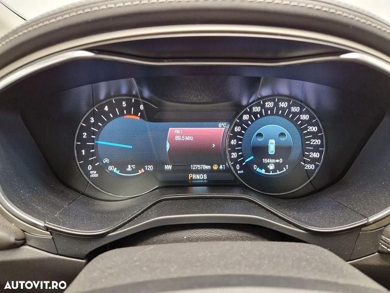 Second-hand Ford Mondeo Vignale 190 CP (139 kW) 2021 Culoarenegru Berlinǎ