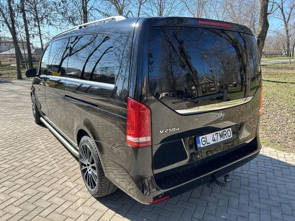 Second-hand Mercedes 190 190 CP (139 kW) 2019 Negru Berlinǎ