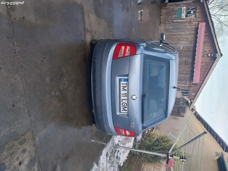 Second-hand Skoda Fabia 101 CP (74 kW) 2002 Gri Hatchback