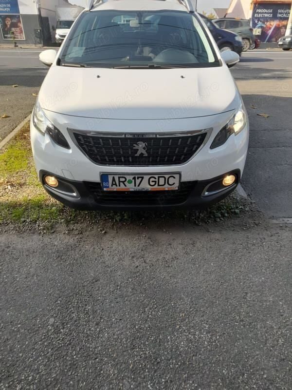 Utilizat 2019 Peugeot 2008 SUV | 8.500 EUR (Super Preț) - Imagine 1/4