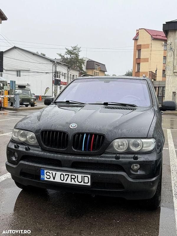 Culoarenegru Utilizat 2005 BMW X5 SUV | 5.500 EUR - Imagine 1/4