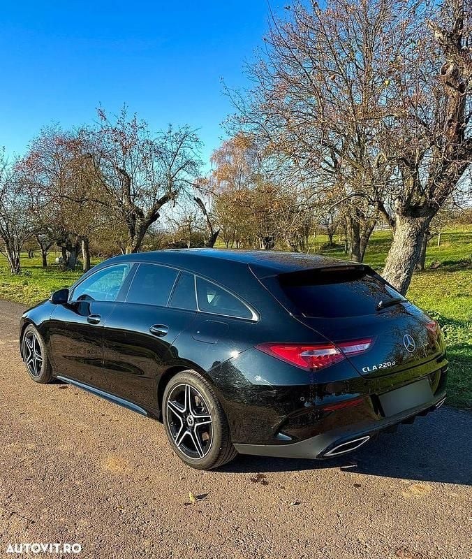 Second-hand Mercedes CLA220 190 CP (139 kW) 2020 Culoarenegru Berlinǎ