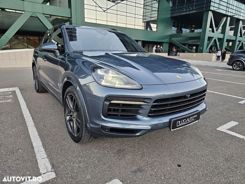 Albastru Utilizat 2018 Porsche Cayenne S SUV | 44.000 EUR (Preț OK) - Imagine 1/4