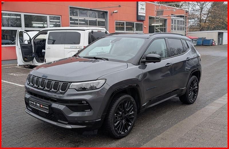 Second-hand 2024 Jeep Compass SUV | 33.830 EUR (Scump) - Imagine 1/1