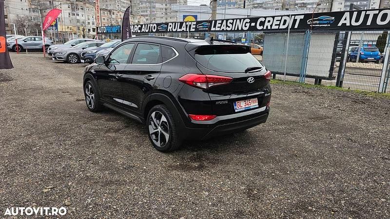 Second-hand Hyundai Tucson Premium 141 CP (103 kW) 2016 Culoarenegru SUV