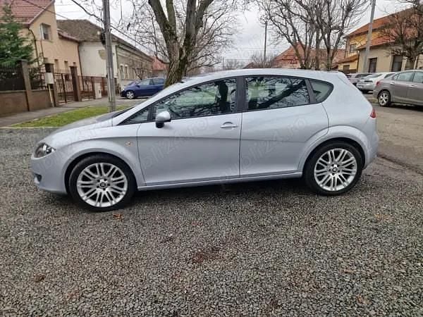 Second-hand Seat Leon 105 CP (77 kW) 2009 Hatchback