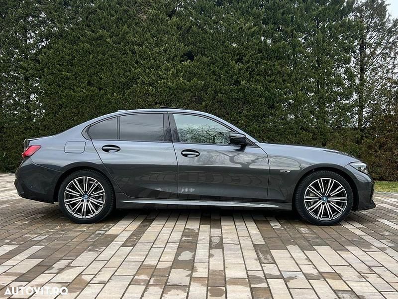 Second-hand BMW 330e M Sport 292 CP (214 kW) 2022 Culoaregri Berlinǎ