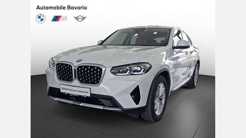 Alb mineral metalizat metalizat Utilizat 2024 BMW X4 Comfort Edition SUV | 52.490 EUR (Preț OK) - Imagine 1/4