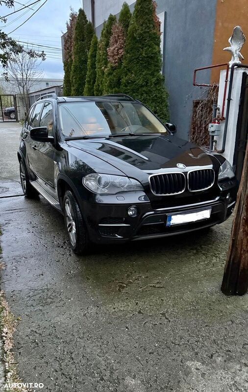Negru Utilizat 2012 BMW X5 SUV | 13.000 EUR (Preț bun) - Imagine 1/4