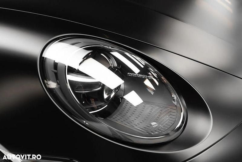 Second-hand Porsche 911 480 CP (353 kW) 2021 Culoarenegru Coupe