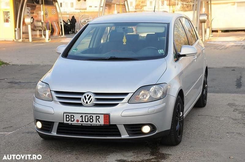 Culoaregri Utilizat 2008 VW Golf VI Hatchback | 2.490 EUR (Super Preț) - Imagine 1/4