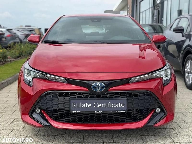 Second-hand Toyota Corolla 98 CP (72 kW) 2021 Culoarerosu Hatchback