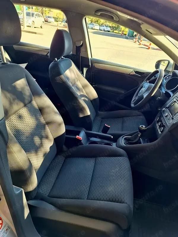 Second-hand VW Golf VI 105 CP (77 kW) 2011 Hatchback