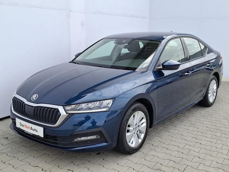 Albastru mediu metalic Utilizat 2023 Skoda Octavia Ambition | 20.812 EUR (Puțin scump) - Imagine 1/4