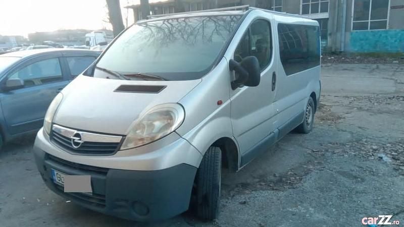 Utilizat 2008 Opel Vivaro Monovolum | 3.500 EUR (Super Preț) - Imagine 1/3