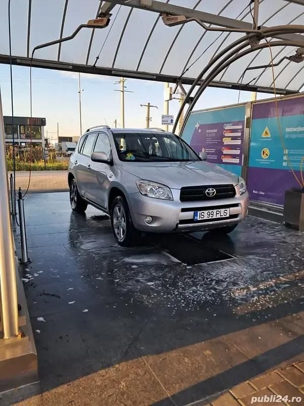 Utilizat 2006 Toyota RAV4 SUV | 4.500 EUR - Imagine 1/4