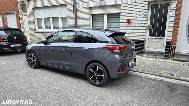 Second-hand Hyundai i20 90 CP (66 kW) 2016 Culoaregri Hatchback