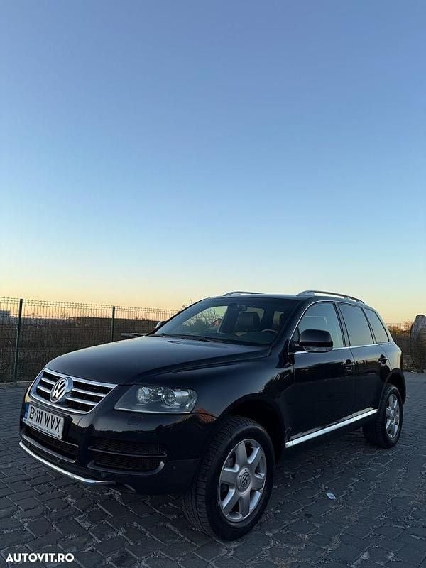 Culoarenegru Utilizat 2007 VW Touareg SUV | 8.500 EUR (Scump) - Imagine 1/4