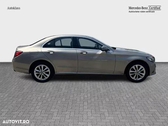 Second-hand Mercedes C180 Avantgarde 156 CP (114 kW) 2019 Culoaregalbeuriu Berlinǎ