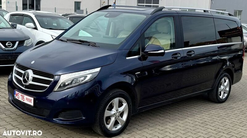 Albastru Utilizat 2015 Mercedes V250 Avantgarde Edition Monovolum | 32.999 EUR - Imagine 1/4