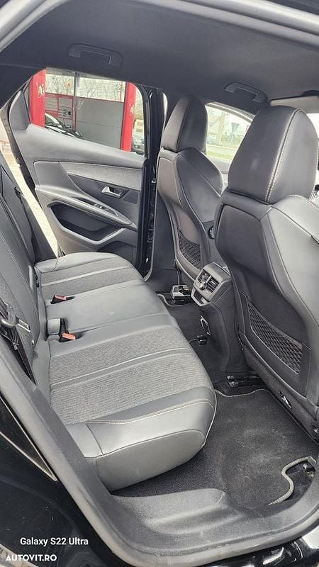 Second-hand Peugeot 3008 GT-line 130 CP (95 kW) 2020 Culoarenegru SUV