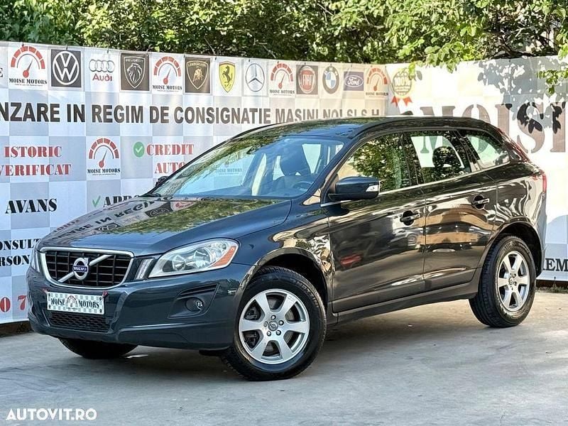 Gri Utilizat 2010 Volvo XC60 Summum SUV | 6.990 EUR (Super Preț) - Imagine 1/4