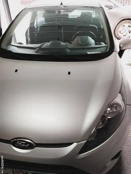 Second-hand Ford Fiesta 55 CP (40 kW) 2012 Berlinǎ